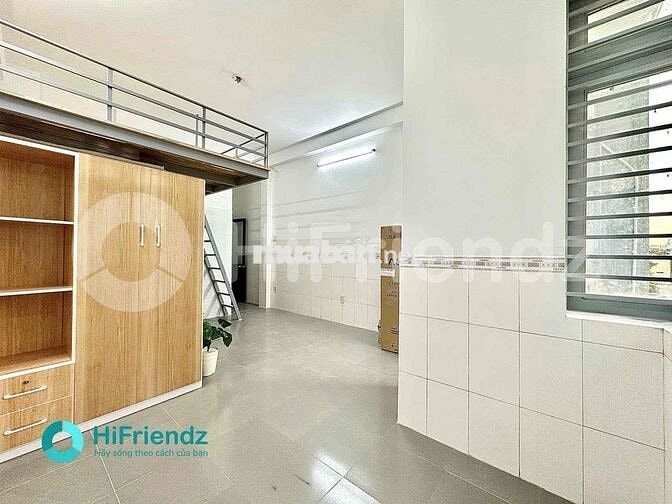 DUPLEX FULL NỘI THẤT BAN CÔNG THOÁNG KẾ BÊN DH VĂN HIẾN