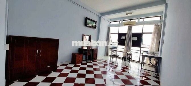 Còn phòng 303 siêu rộng view mặt tiền Q Phú Nhuận, Phan Đình Phùng