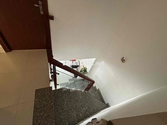 Nhà mặt tiền gần khu Phan Xích Long cho thuê