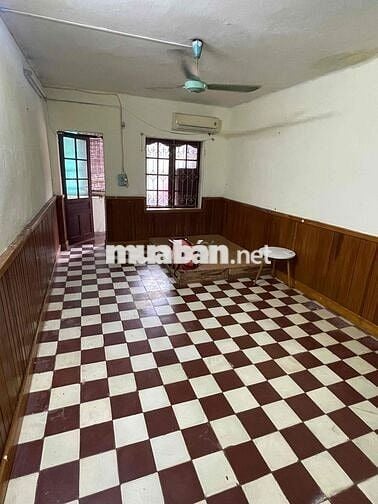Cho thuê nhà tập thể tầng 3 , E4 Phương Mai , Đống Đa Hà Nội