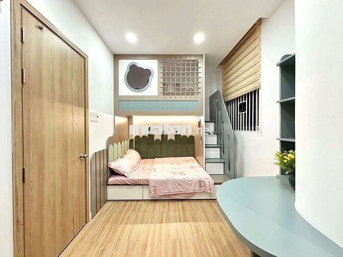 HXH NGUYỄN TRỌNG TUYỂN-PHÚ NHUẬN,3 TẦNG,SAU LƯNG MẶT TIỀN,CHỈ 5..T
