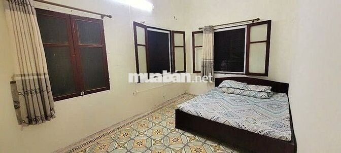 Phòng t2 vskk cổng đại học Bách Khoa. Cách XD300m. KTQD500m.