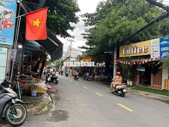 ĐẤT HẺM 7m, VÀI BƯỚC CHÂN RA PHẠM VĂN ĐỒNG