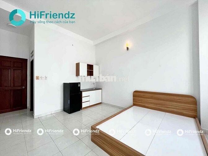 trống sẫn Studio full nội thất nằm gần CVPM Quang Trung