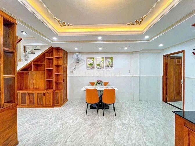 BÁN NHÀ ĐẸP CÁCH WINCOM 300m CẦN THƠ
