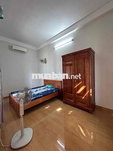 Nhà mặt tiền nguyên căn 300m2 đường LƯƠNG THẾ VINH