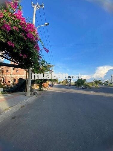 Giá cực tốt, view công viên đg phạm đình bân