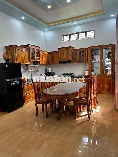 Nhà mặt tiền nguyên căn 300m2 đường LƯƠNG THẾ VINH