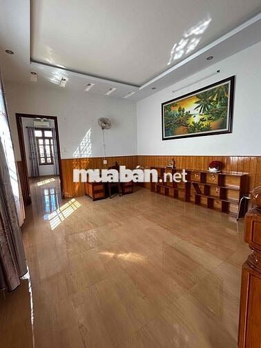 Nhà mặt tiền nguyên căn 300m2 đường LƯƠNG THẾ VINH