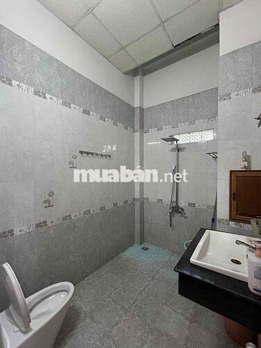Nhà mặt tiền nguyên căn 300m2 đường LƯƠNG THẾ VINH