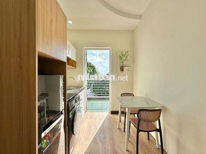 🏙️ Căn Hộ 1PN Mới 100% ✨ Ban Công Chill 🌿 View TP 🌆 Gần Q1 📍