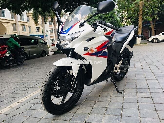 HONDA CBR 150 Bản 1 Mắt Màu HOTT Xe Máy ZIN 2018