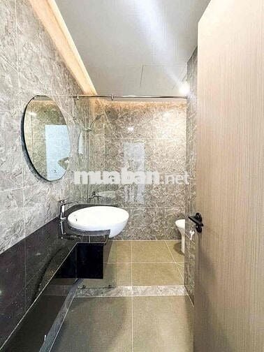 Căn Hộ Ban Công Máy Giặt Riêng Bình Thạnh Gần Landmark81 Quận 1 Quận 2