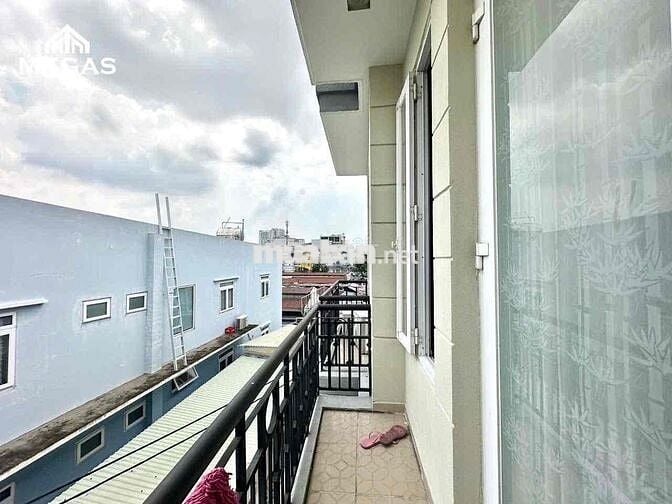 Cho Thuê Căn StudioBan Công Gần Đh sư Phạm Lê Văn sỹ Q3
