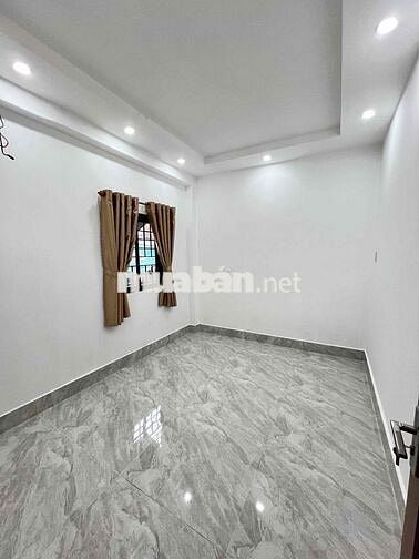 BÁN NHÀ HẼM 90 HUNG VUONG TPCT