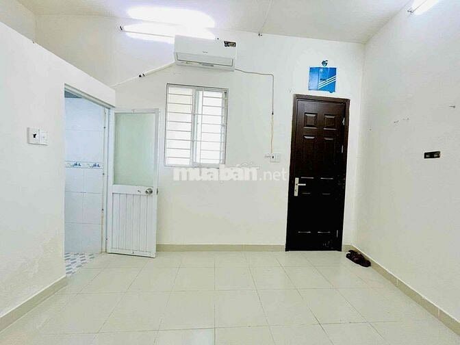 CHO THUÊ STUDIO CỬA SỔ TRỜI CÁCH HUTECH, UTH, NGOẠI THƯƠNG 5p ĐI XE