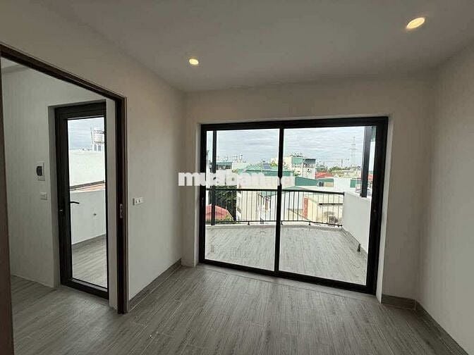 Em gái em cần bán nhà 42m,5t tại Lê Lợi,HĐ, ngõ to chỉ 7t