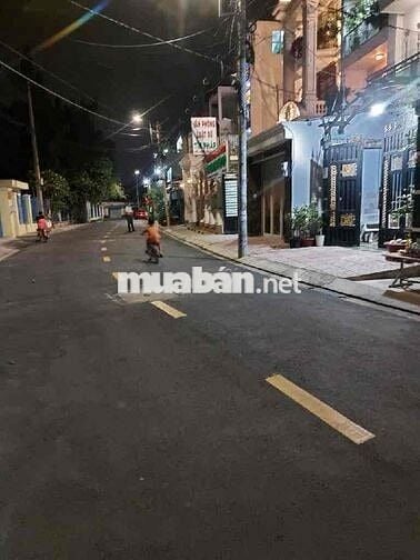 BÁN NHÀ MẶT TIỀN KINH DOANH - TÂN THỚI HIỆP 09 - DT LỚN 95m2 - Chỉ 7Tỉ