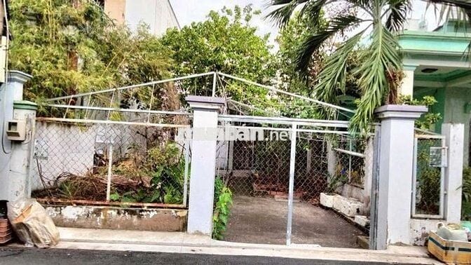 Nhà 2 mặt tiền hẻm 8m, 158m2 , gần Phú Mỹ Hưng giá chỉ 8.5 tỷ