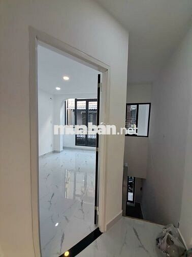CHO THUÊ NHÀ HXT, 2 XET, TÔ HIẾN THÀNH Q.10