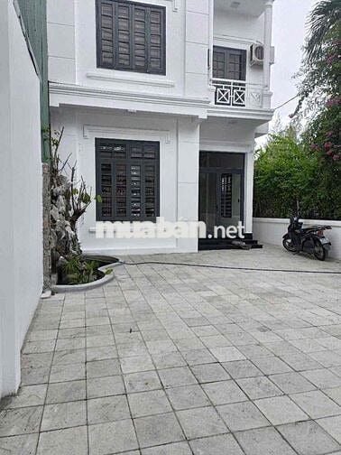 Biệt Thự Sân Vườn 6PN Đường Ngô Quyền