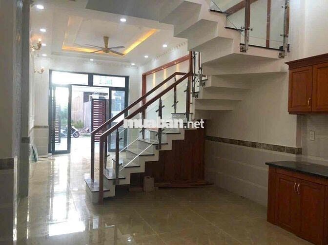 BÁN NHÀ 1 TRỆT 1 LẦU GẦN UBND PHƯỜNG BIÊN HOÀ