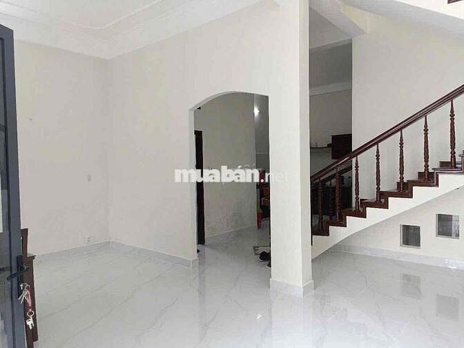 Biệt Thự Sân Vườn 6PN Đường Ngô Quyền