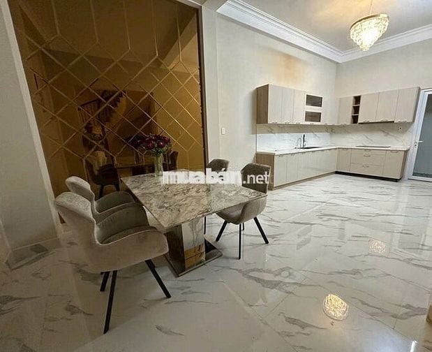 Top nhà vị trí đẹp 1 trệt 2 lầu  Tôn Thất Tùng Quận 1 TP.HCM