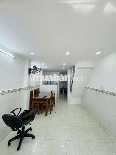 Nhà đẹp shr hoàn công đủ Huỳnh Tấn Phát ban công thoáng Tân Phú Quận 7
