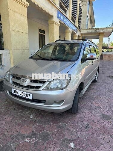 Toyota Innova 2008 G - 20000 km