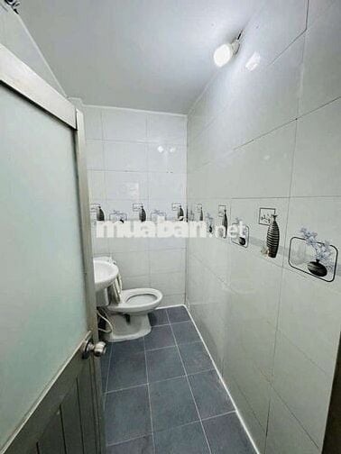 Nhà đẹp shr hoàn công đủ Huỳnh Tấn Phát ban công thoáng Tân Phú Quận 7