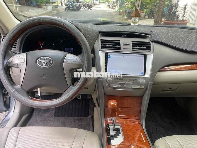 Toyota Camry 2.4G 2012 chạy 58.000 km