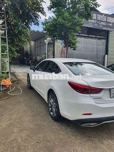 Mada 6 2018 2.0L Premium - 100000 km