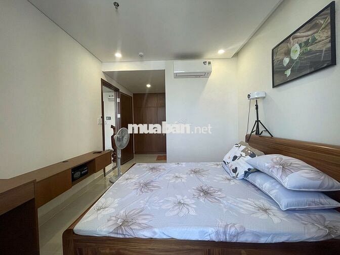 Bán căn hộ full nội thất chỉ việc xách vali vào ở - 71m2 view sông đẹp