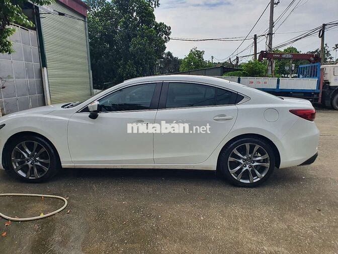Mada 6 2018 2.0L Premium - 100000 km