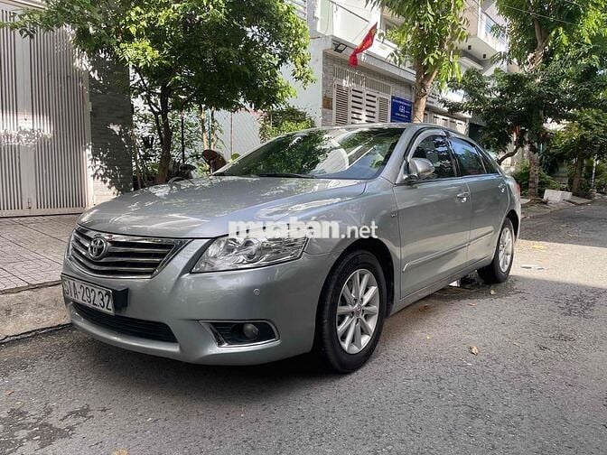 Toyota Camry 2.4G 2012 chạy 58.000 km