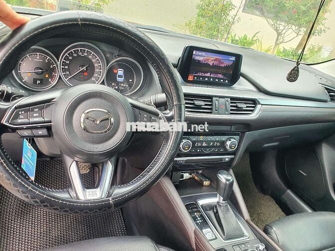 Mada 6 2018 2.0L Premium - 100000 km