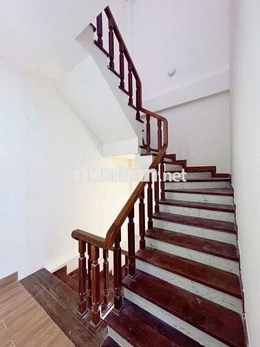 Nhà 3 tầng 3 mê Hoàng Diệu 2 mặt kiệt sau công viên