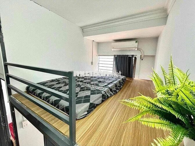 Căn Hộ 2 Phòng Ngủ Có Gác + Bếp + WC Ngay Sân Bay