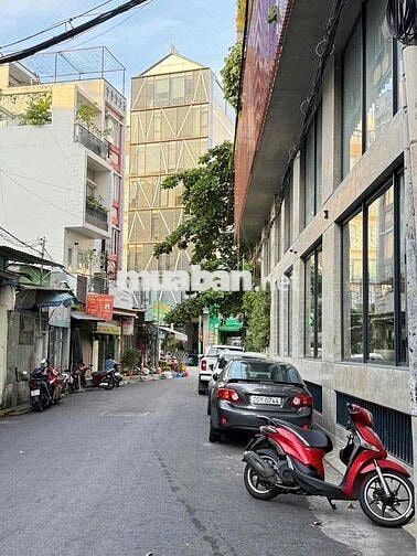 Nhà hẻm kinh doanh đường dương đức hiền DT 8,2x16 đúc 3 tấm