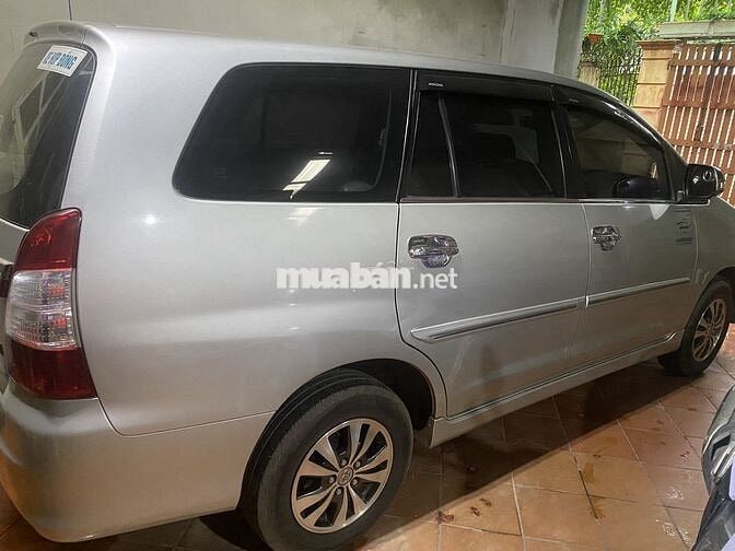 Toyota Innova 2015 2.0E - 29000 km