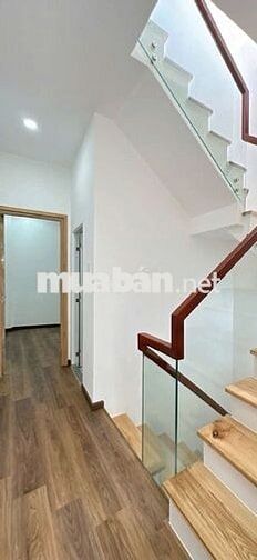 Quận 4 -  4 tầng - 40m2 - Nhà Khánh Hội P4 - Chỉ hơn 6 tỷ.
