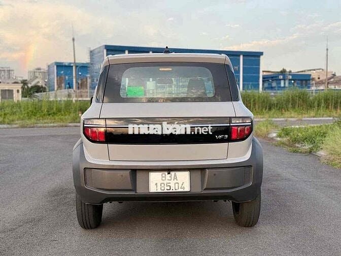 VinFast VF3 2024 Thuê pin - 7000km có phụ kiện