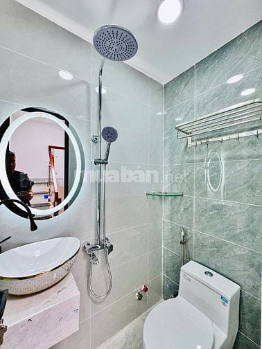 Bán nhà sát bên công viên Làng Hoa, Gò Vấp