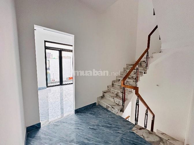 nhà bán 2 căn nhà 4,7x14 gồm 1 trệt 2 lầu 4 phòng thị trấn cần giuộc