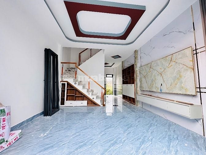 nhà bán 2 căn nhà 4,7x14 gồm 1 trệt 2 lầu 4 phòng thị trấn cần giuộc