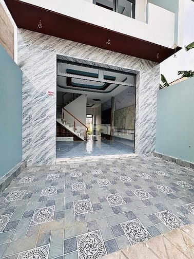 nhà bán 2 căn nhà 4,7x14 gồm 1 trệt 2 lầu 4 phòng thị trấn cần giuộc
