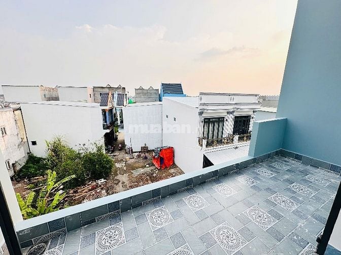 nhà bán 2 căn nhà 4,7x14 gồm 1 trệt 2 lầu 4 phòng thị trấn cần giuộc