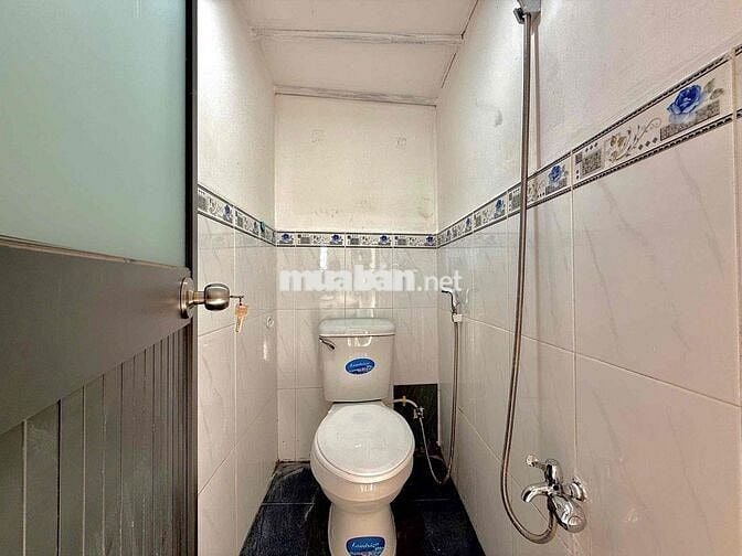 Căn Hộ Ban Công ..... Ngay Bờ Kè Trườnh Sa ... 5p qua Phố Đi Bộ 🔥🔥