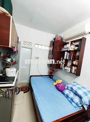 phòng đầy đủ tiện nghi, trung tâm bình thạnh